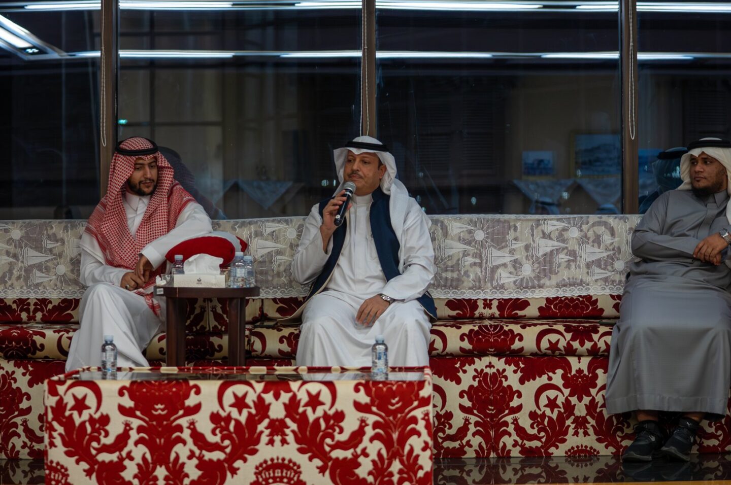 حسام باهديلة يتحدث في المجلس الإعلامي للجنة الإعلام والتسويق بغرفة مكة المكرمة