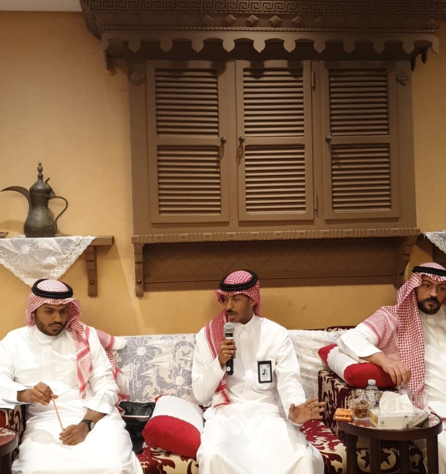 وائل طيب يحاور ضيوف المجلس الإعلامي للجنة الإعلام والتسويق بغرفة مكة